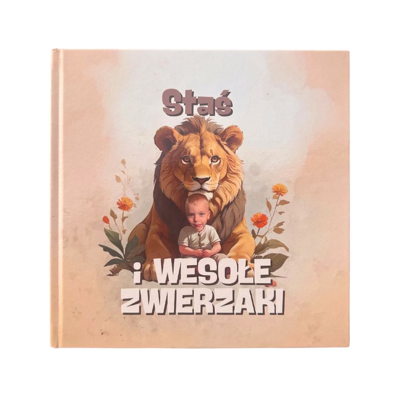 Książka personalizowana o zwierzętach – wariant dla chłopców. Każda strona zawiera zdjęcie dziecka wkomponowane w bajkową ilustrację.