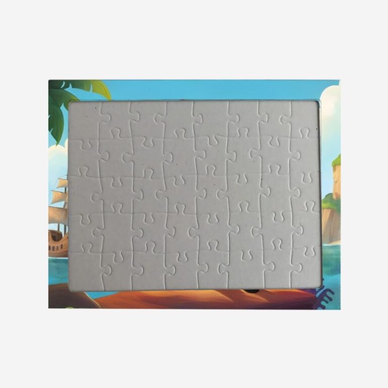 personalizowane puzzle Pirat ze zdjęciem dziecka w morskiej scenerii - ramka