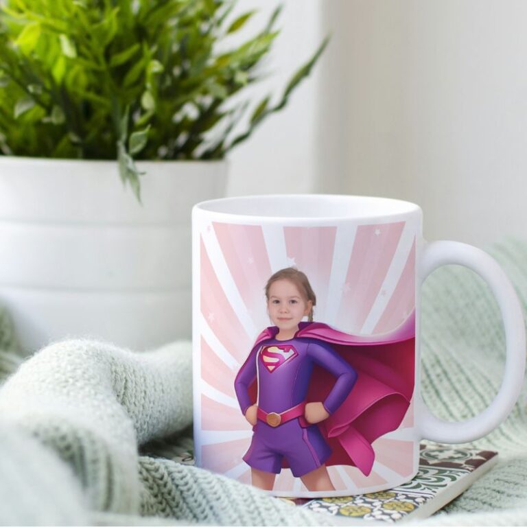 Personalizowany kubek SUPERBOHATERKA z Twoją twarzą i bajkową grafiką