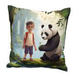 Personalizowana poduszka z pandą i zdjęciem dziecka w bambusowym lesie, miękka mikroflibra, prezent dla małego miłośnika zwierząt. Poduszka panda z Twoim zdjęciem