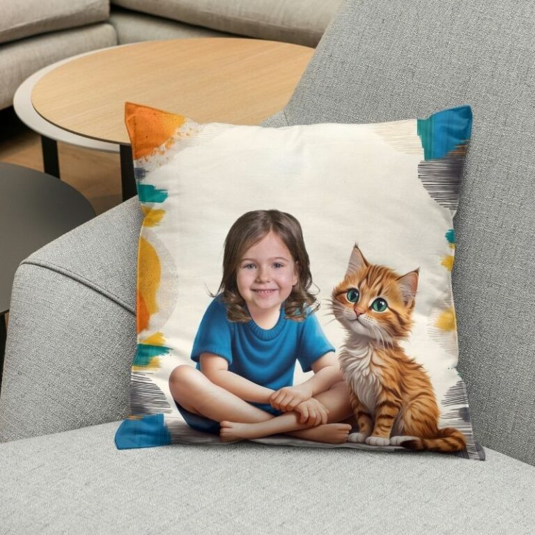 poduszka ze zdjęciem Mały Kotek z imieniem dziecka