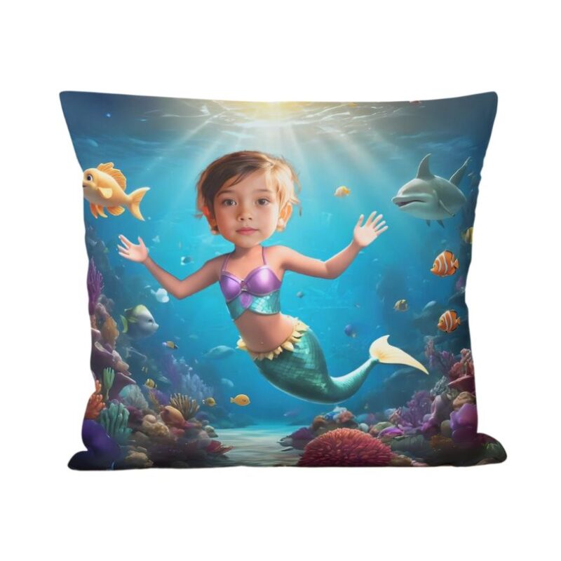 Poduszka ze zdjęciem syrenka – dziecko jako bajkowa syrenka na tle morskiego świata