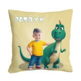 Poduszka ze zdjęciem Dinuś – personalizowana poduszka z motywem dinozaurów, idealna dla małego odkrywcy prehistorii.
