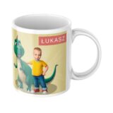 kubek dinozaur ze zdjęciem dziecka na żółtym tle
