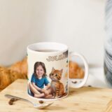 personalizowany kubek kotek ze zdjęciem dziecka i bajkową grafiką