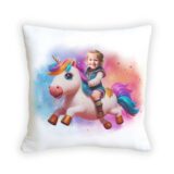personalizowana poduszka z nadrukiem, poduszka z bajkową grafiką, pluszowa poduszka 45x45, poduszka z własnym zdjęciem, wyjątkowy prezent na każdą okazję, miękka poduszka dekoracyjna, poduszka na zamówienie, poduszka z kolorowym nadrukiem, trwała poduszka sublimacyjna, poduszka z kulką silikonową, poduszka dla dzieci z grafiką, poduszka personalizowana na prezent, poduszka z zamkiem do prania, szybka realizacja poduszki UNICORN JEDNOROŻEC