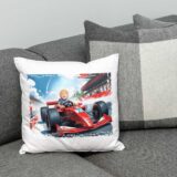 Personalizowana poduszka Formuła 1 ze zdjęciem dziecka w stroju kierowcy wyścigowego z bolidem F1