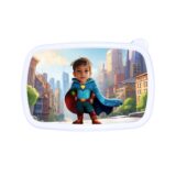 Śniadaniówka personalizowana SUPERBOHATER z bajkową grafiką i twarzą Twojego dziecka. Dostępna w kolorze białym, niebieskim lub różowym!