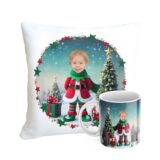 Świąteczny zestaw na prezent – poduszka i kubek z motywem elfa, personalizowana poduszka z nadrukiem jednostronnym i ceramiczny kubek z identycznym motywem elfa