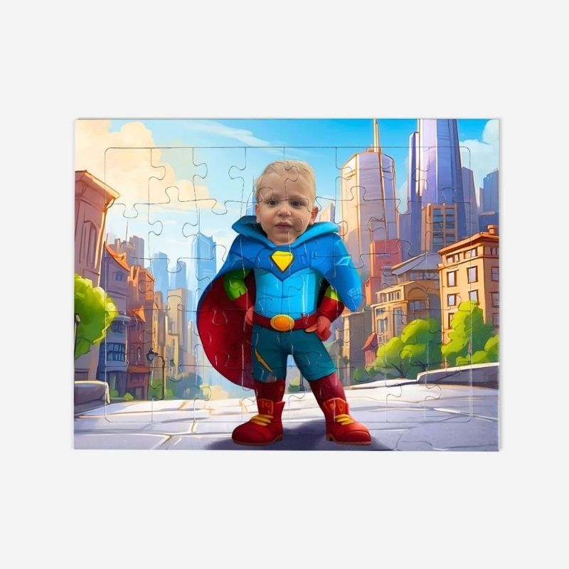 Personalizowane Puzzle superbohater to puzzle z dzieckiem w stroju superbohatera na tle miejskiej panoramy.