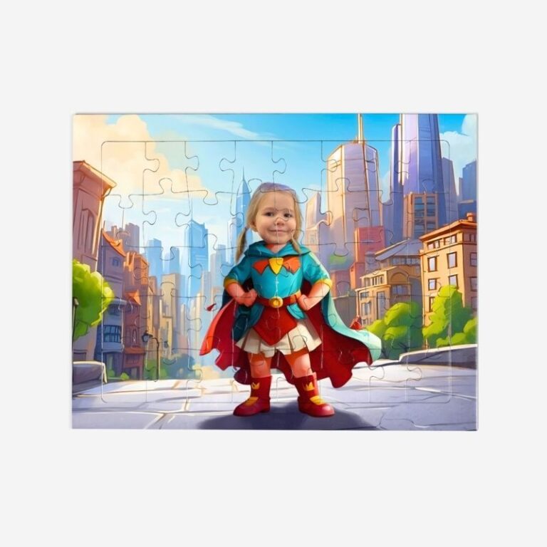 Personalizowane Puzzle superbohaterka to puzzle z dzieckiem w stroju superbohaterki na tle miejskiej panoramy.