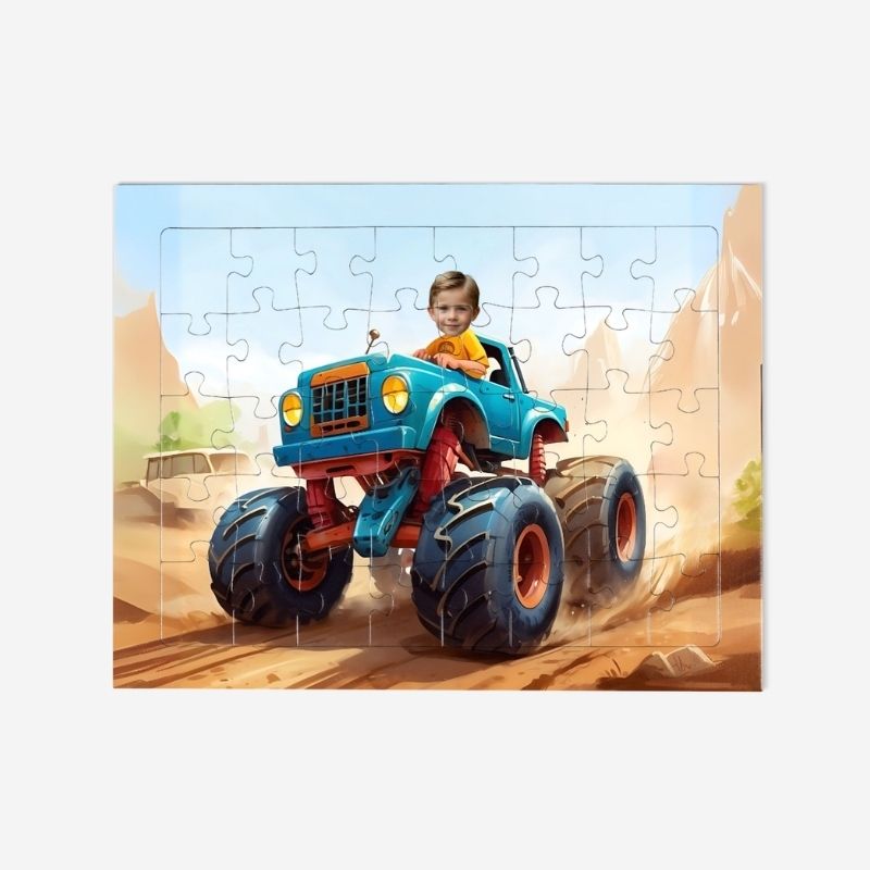 Puzzle Monster Truck – personalizowana układanka z dzieckiem za kierownicą niebieskiego monster trucka. Wyjątkowy prezent dla małego fana motoryzacji.