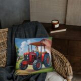 bajkowa poduszka ze zdjęciem dziecka na traktorze na farmie