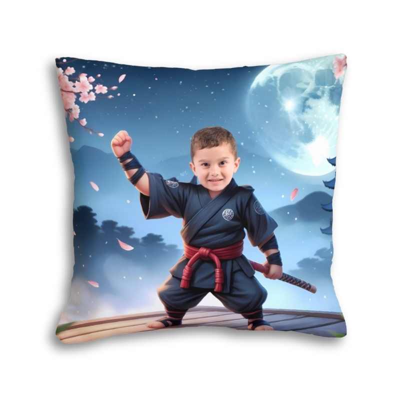poduszka ze zdjęciem dziecka ninja – bajkowa ilustracja z postacią wojownika