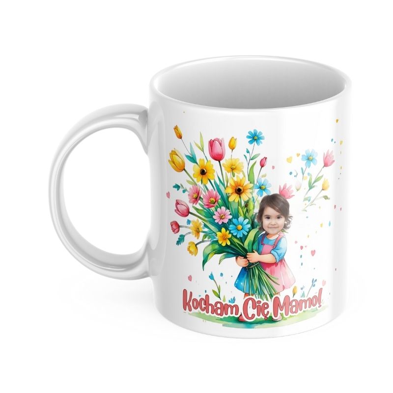 Kubek z dziewczynką i bukietem dla mamy z napisem Kocham Cię Mamo i zdjęciem dziecka