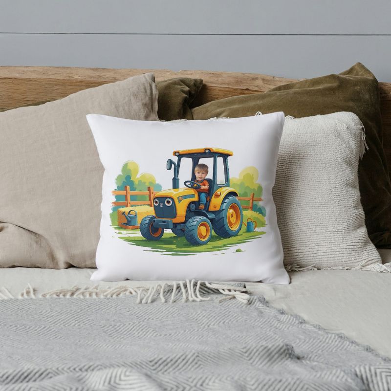 Poduszka ze zdjęciem – żółty traktor z kabiną