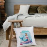 Poduszka ze zdjęciem syrenki personalizowana z twarzą dziecka w podwodnym świecie z imieniem