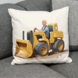 Poduszka ze zdjęciem spychacz personalizowana dla dziecka